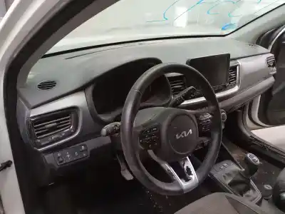 Veicolo di demolizione kia stonic (yb) 1.0 t-gdi eco-dynamics+ dell'anno 2022 alimentato g3lf