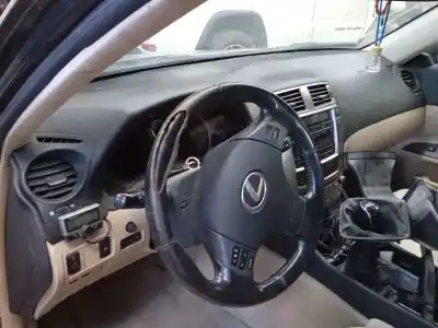 Scrapping Vehicle lexus is ii (_e2_) 220d (ale20) of the year 2005 powered 2adfhv