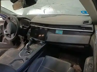 Здавання транспортного засобу lynk & co 01 phev року 2022 потужний 