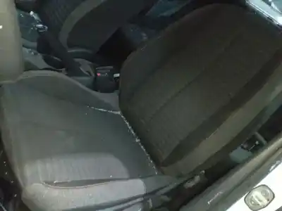 Veicolo di demolizione peugeot 208 ii (ub_, up_, uw_, uj_) 1.2 puretech 75 dell'anno 2022 alimentato hmh