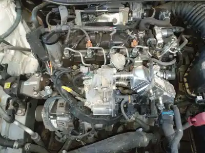 Sloopvoertuig toyota auris (_e18_) 1.4 d-4d (nde180_) van het jaar 2012 aangedreven 1ndtv