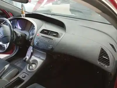 Sloopvoertuig honda civic berlina (fn) 2.2 ctdi van het jaar 2009 aangedreven n22a2