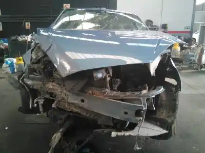 Véhicule à la ferraille ford focus berlina (cak) * de l'année 2003 alimenté 