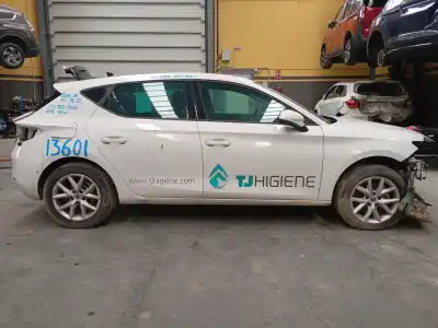 Vehicul casat SEAT LEON (KL1) 2.0 TDI al anului 2023 alimentat DTTC