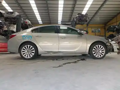 Veicolo di demolizione OPEL INSIGNIA A (G09)  dell'anno 2010 alimentato A20DTH