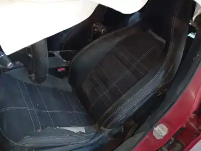 Sloopvoertuig mercedes-benz clase a (w176) a 180 cdi / d (176.012) van het jaar 2014 aangedreven 607951