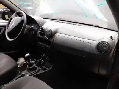 Veicolo di demolizione dacia duster ambiance 4x4 dell'anno 2010 alimentato k9k898