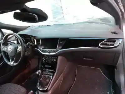 Veicolo di demolizione opel astra k lim. 5türig dynamic dell'anno 2019 alimentato b14xfl