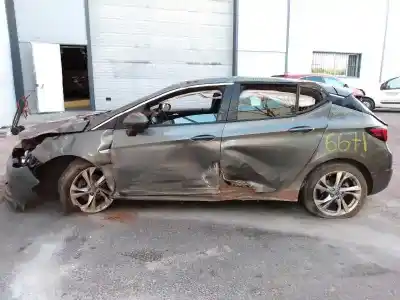 Veicolo di demolizione opel astra k lim. 5türig dynamic dell'anno 2019 alimentato b14xfl