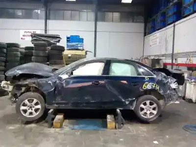 Veicolo di demolizione AUDI A4 BERLINA (B8) Básico dell'anno 2009 alimentato CAGA