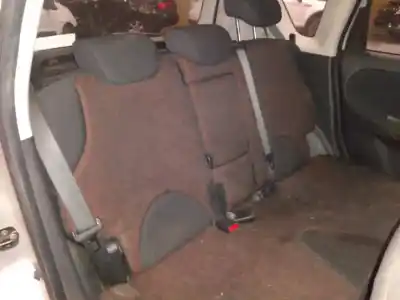 Vehicul casat nissan note (e11e) tekna al anului 2010 alimentat k9k276