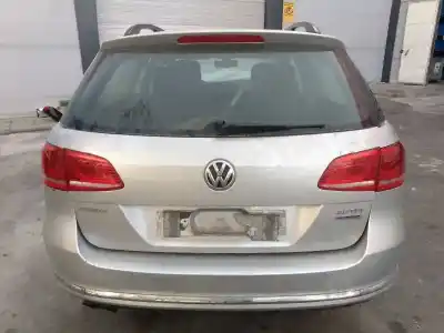 Veicolo di demolizione volkswagen passat variant (365) edition bluemotion dell'anno 2013 alimentato cffb