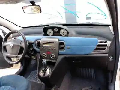 Veículo de Sucata lancia                                             ypsilon (101)                                                                                                                                                                                                                                              1.3 16v multijet argento                                                                                                                                                                                                                                   do ano 2004 alimentado 188a9000