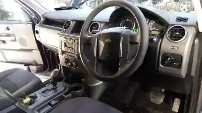 Veículo de Sucata land rover discovery v6 td s do ano 2005 alimentado 276dt