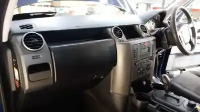 Veículo de Sucata land rover discovery v6 td s do ano 2005 alimentado 276dt