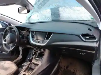 Sloopvoertuig opel grandland x excellence van het jaar 2018 aangedreven b16dth