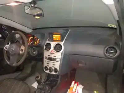 Sloopvoertuig opel corsa d cosmo van het jaar 2008 aangedreven z13dth