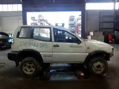 Veículo de Sucata nissan terrano/terrano.ii (r20) avenue do ano 2000 alimentado td27ti