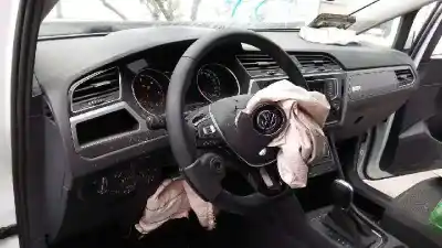 Veículo de Sucata volkswagen touran (5t1) advance bmt do ano 2017 alimentado dgda