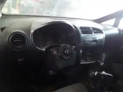 Здавання транспортного засобу seat leon (1p1) reference року 2008 потужний bls