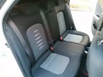 Здавання транспортного засобу kia cee´d drive року 2013 потужний d4fb
