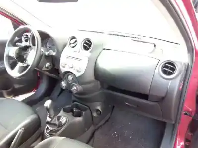 Veículo de Sucata nissan micra (k13) acenta do ano 2012 alimentado hr12de
