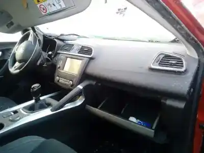 Veículo de Sucata renault kadjar business 4x4 do ano 2015 alimentado r9me4