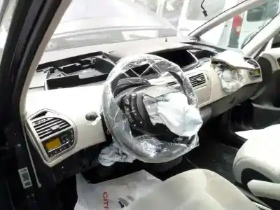 Veículo de Sucata citroen c4 picasso exclusive do ano 2008 alimentado rhj