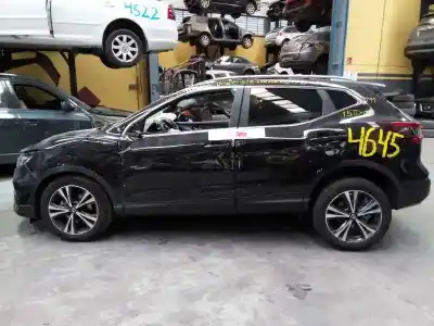 Veicolo di demolizione NISSAN QASHQAI (J11) Acenta dell'anno 2017 alimentato K9K636