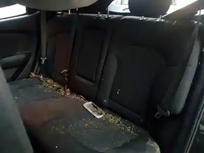 Veicolo di demolizione hyundai ix35 comfort 2wd dell'anno 2011 alimentato d4fd