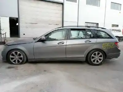 Здавання транспортного засобу MERCEDES-BENZ CLASE C (W204) FAMILIAR 200 T CDI (204.207) року 2008 потужний 646811