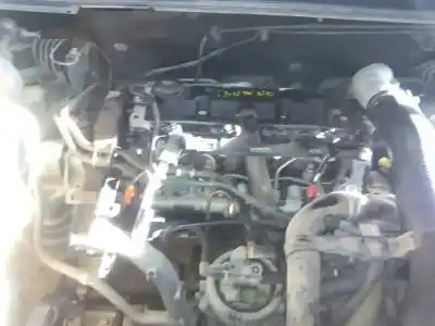 Véhicule à la ferraille citroen c5 berlina 2.0 hdi magic de l'année 2003 alimenté rhz