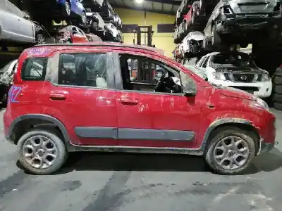 Vehículo de desguace FIAT PANDA (319) Lounge del año 2015 con motor 312A2000