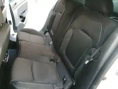 Veículo de Sucata renault megane iii berlina 5 p business do ano 2015 alimentado k9k656