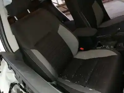 Vehicul casat toyota auris active al anului 2017 alimentat 1ndtv