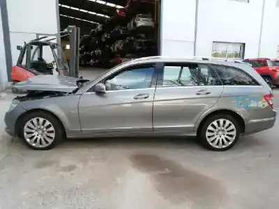 Утилизация автомобиля MERCEDES-BENZ CLASE C (W204) FAMILIAR C 350 T CDI 4-Matic BlueEfficiency (204.292) года 2010 питание 642832