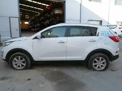 Scrapping Vehicle KIA SPORTAGE Drive 4x2 of the year 2012 powered G4FD