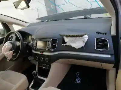 Veicolo di demolizione volkswagen sharan (7n1) 2.0 advance bluemotion dell'anno 2014 alimentato cfg