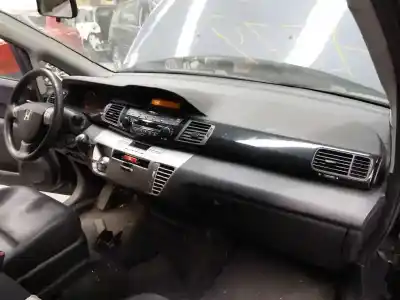 Veículo de Sucata honda fr-v (be) 2.2 i ctdi (be5) do ano 2006 alimentado n22a1