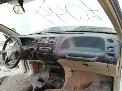 Veículo de Sucata nissan terrano/terrano.ii (r20) aventura do ano 2002 alimentado td27ti