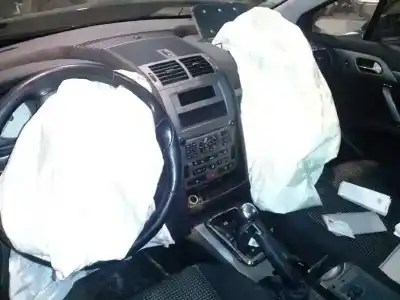 Vehicul casat peugeot 407 st confort pack al anului 2005 alimentat rhr