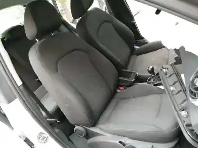 Veículo de Sucata audi a1 sportback (8xf) attracted do ano 2015 alimentado cusb