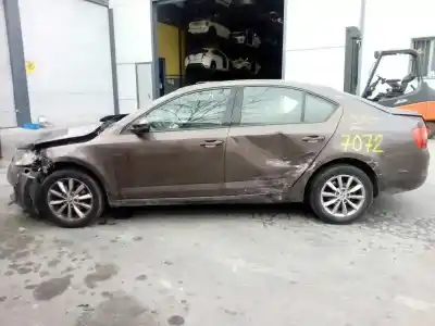Veículo de Sucata skoda octavia lim. (5e3) ambition do ano 2014 alimentado clha