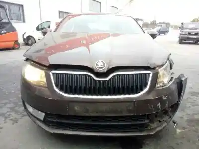 Veículo de Sucata skoda octavia lim. (5e3) ambition do ano 2014 alimentado clha
