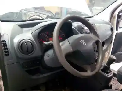 Vehicul casat peugeot bipper básico al anului 2009 alimentat 8hs