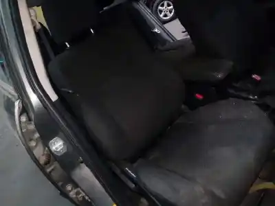 Scrapping Vehicle toyota corolla (e12) 2.0 d-4d sol berlina of the year 2006 powered 1cdftv