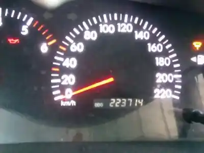 Scrapping Vehicle toyota corolla (e12) 2.0 d-4d sol berlina of the year 2006 powered 1cdftv