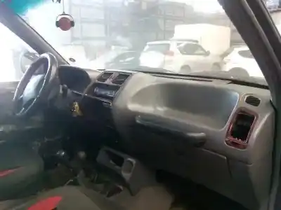 Veículo de Sucata nissan terrano/terrano.ii (r20) se do ano 1995 alimentado td27ti