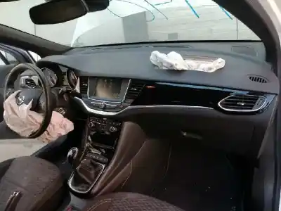 Veicolo di demolizione opel astra k lim. 5türig selective pro start/stop dell'anno 2016 alimentato b16dth