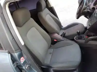 Véhicule à la ferraille seat toledo (5p2) reference de l'année 2005 alimenté bkd